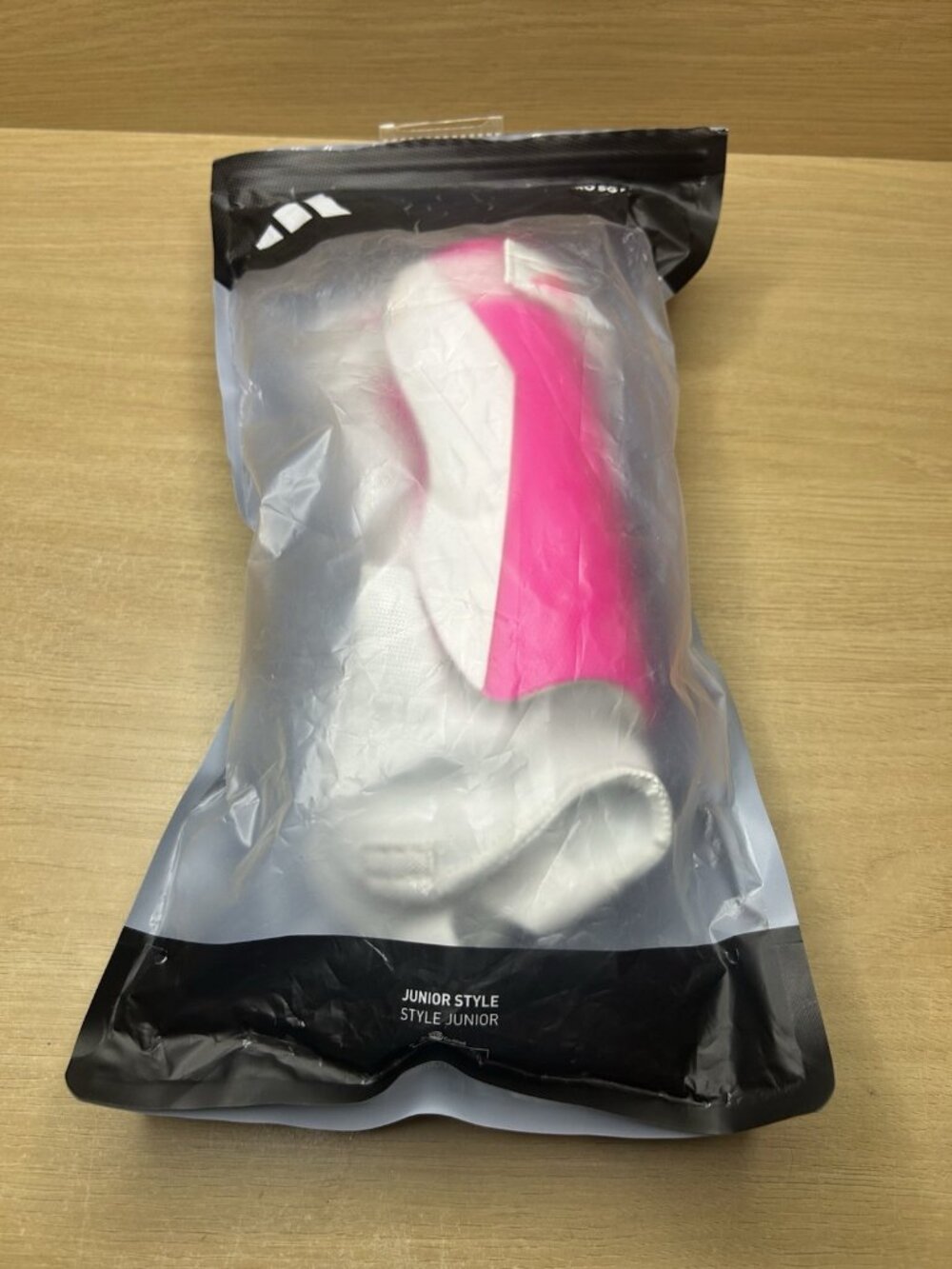Adidas Junior Tiro SG Match Soccer Shin Guards Size Medium White/Pink